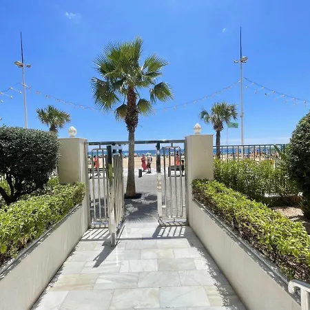 Apartment Tor Maraya Seafront Levante Views *