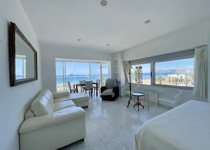 Tor Maraya Seafront Levante Views Appartamento