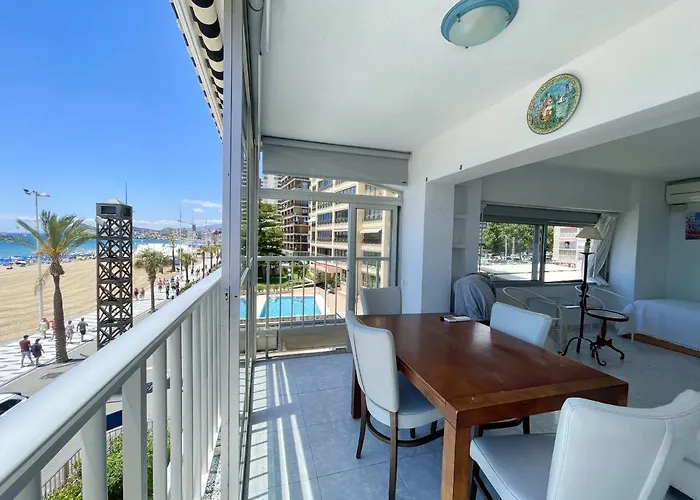 Appartamento Tor Maraya Seafront Levante Views *